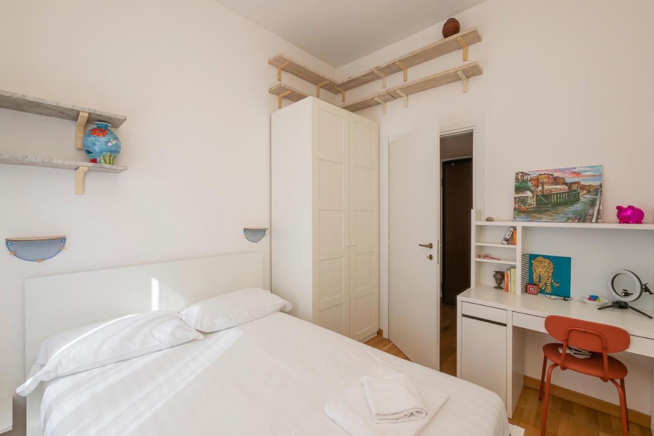 Luxury Flat Between Navigli And Duomo - Sambuco Milán Exterior foto
