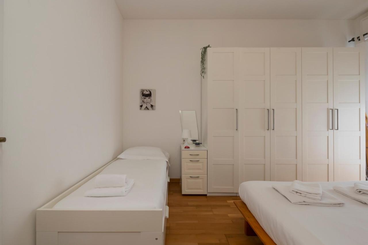 Luxury Flat Between Navigli And Duomo - Sambuco Milán Exterior foto