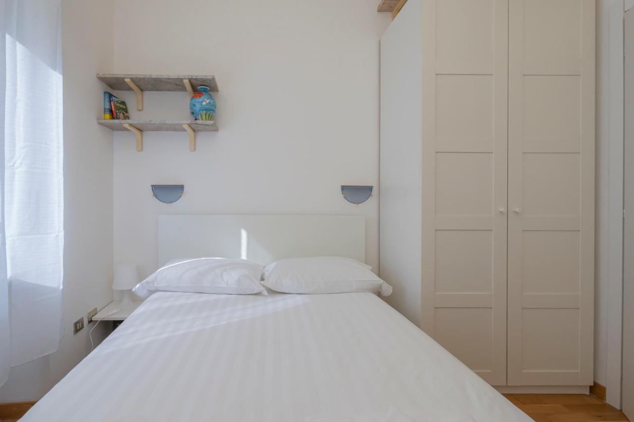 Luxury Flat Between Navigli And Duomo - Sambuco Milán Exterior foto
